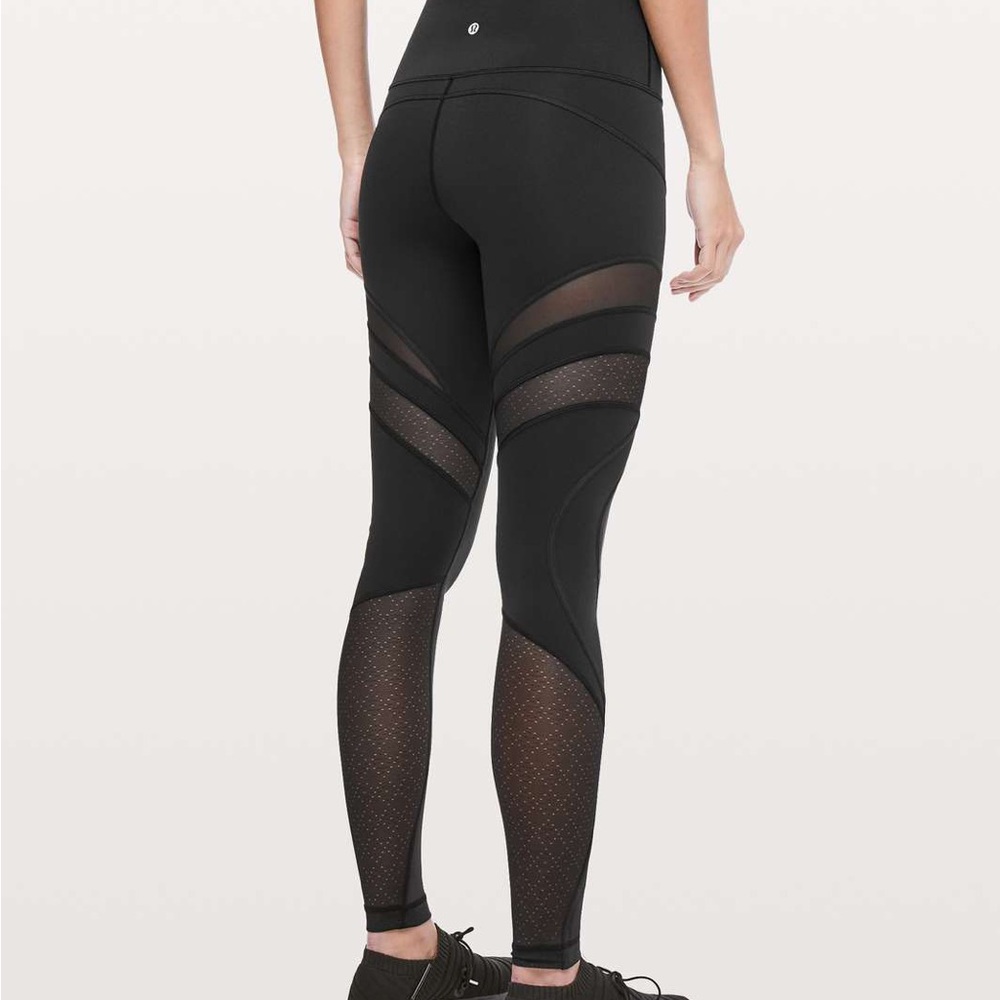 Lululemon mesh leggings ☀️